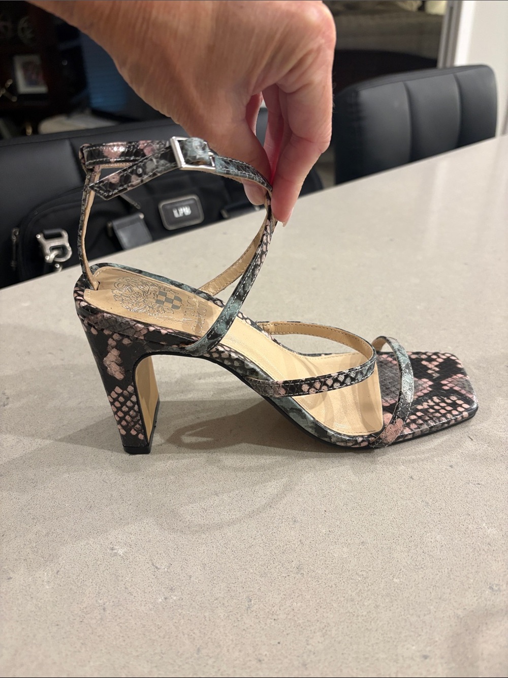 Vince camuto snake skin pink black blue criss cross 3.75” heels 7 worn once - Picture 2 of 7